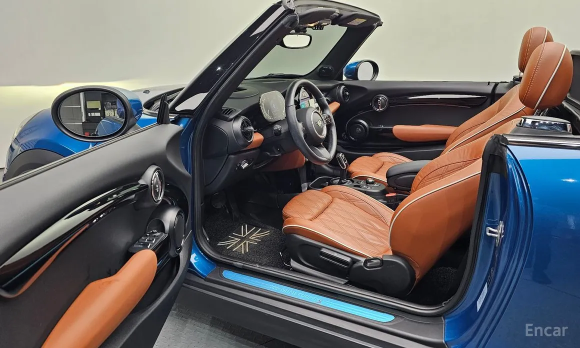 Фото 10 - Mini Cooper Convertible