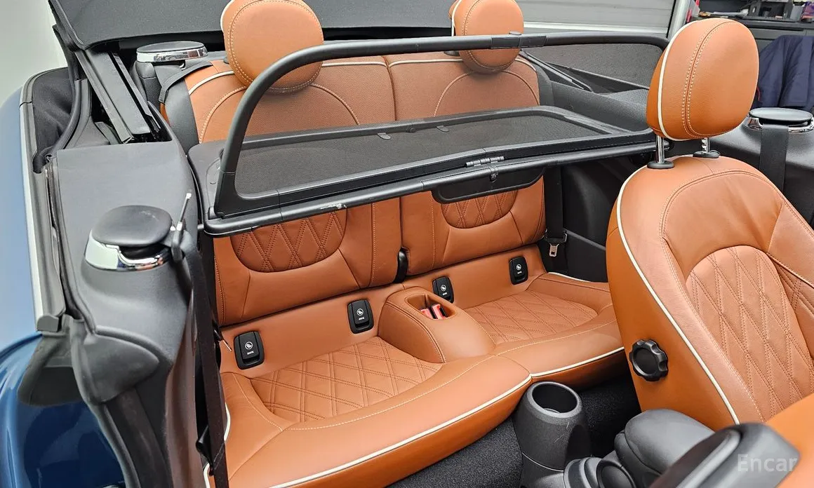 Фото 12 - Mini Cooper Convertible