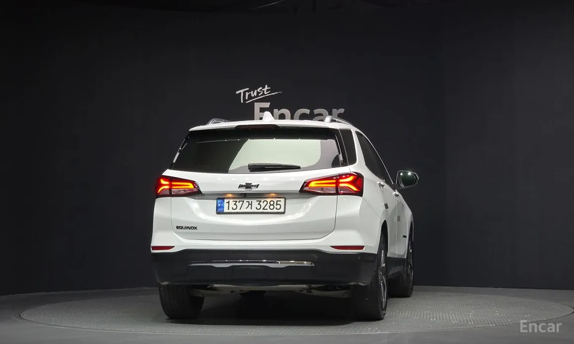 Фото 4 - Chevrolet Equinox