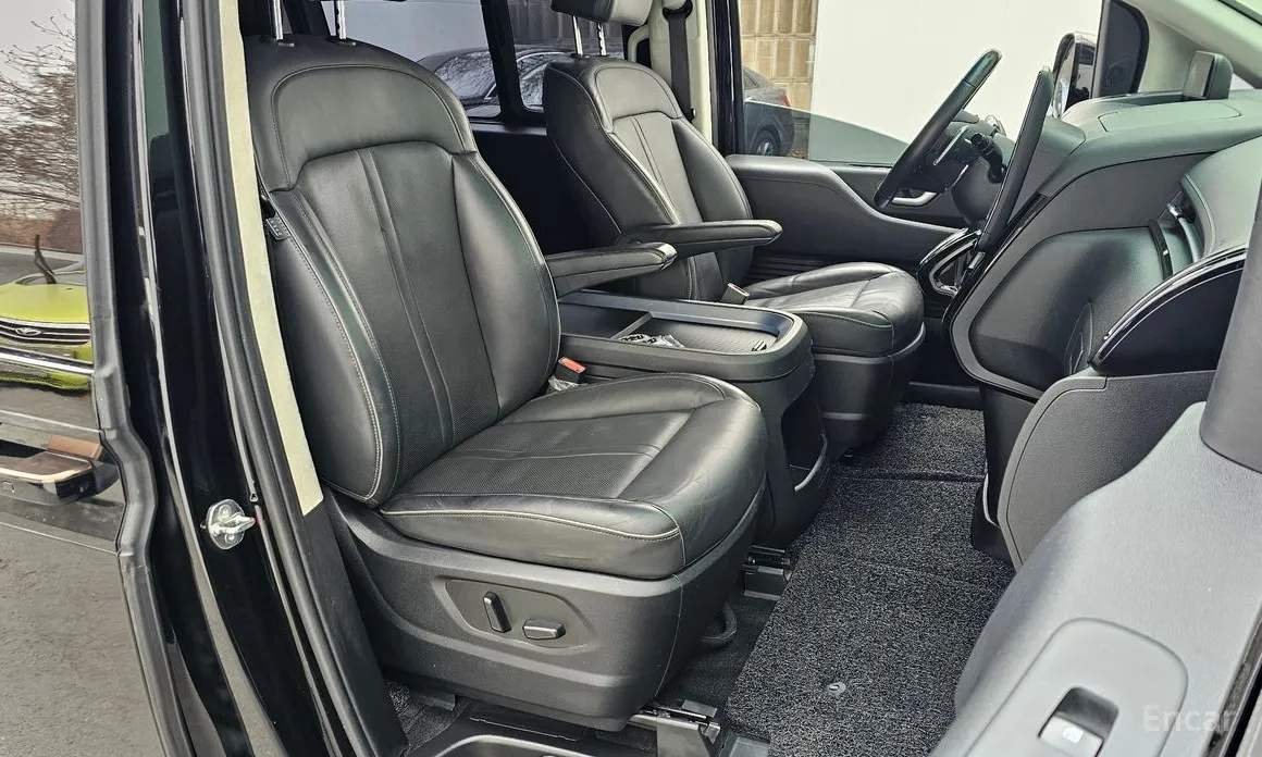 Фото 10 - Hyundai Staria