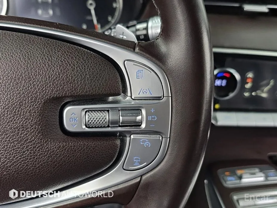 Фото 18 - Genesis GV70