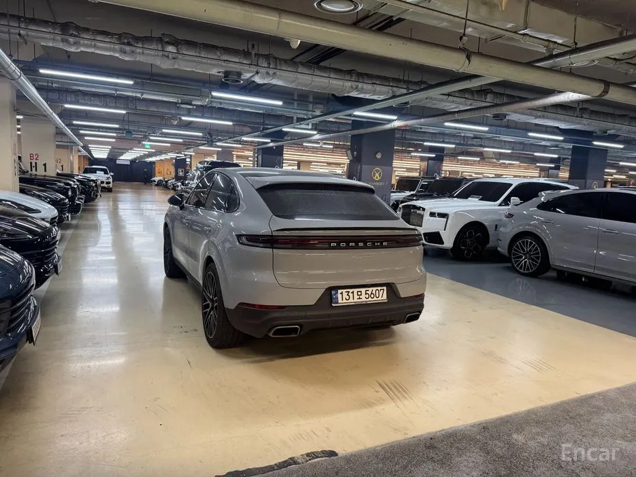 Фото 2 - Porsche Cayenne