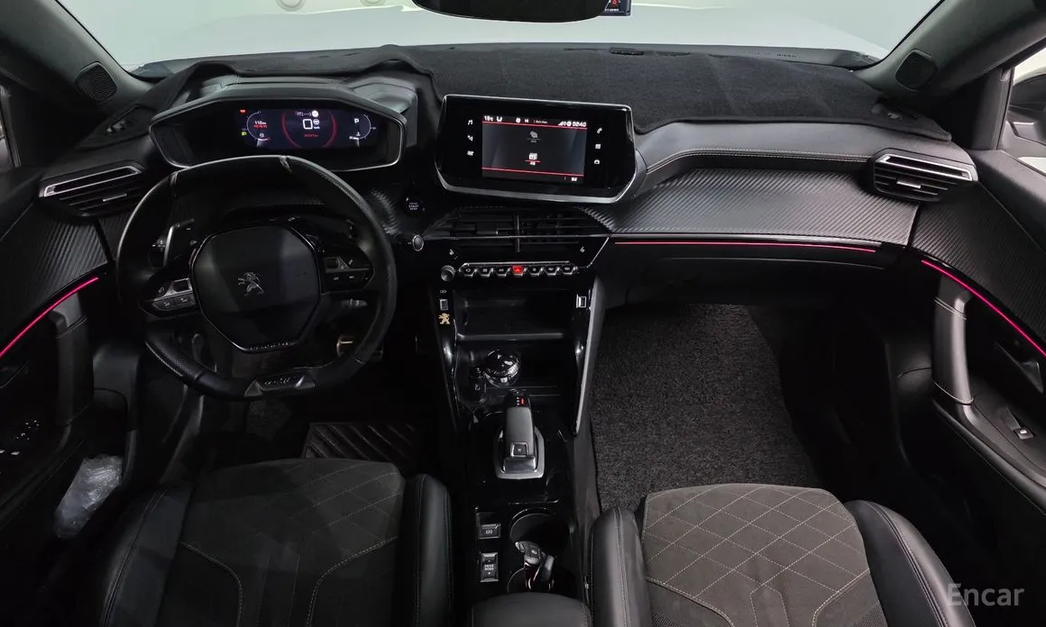 Фото 7 - Peugeot 2008