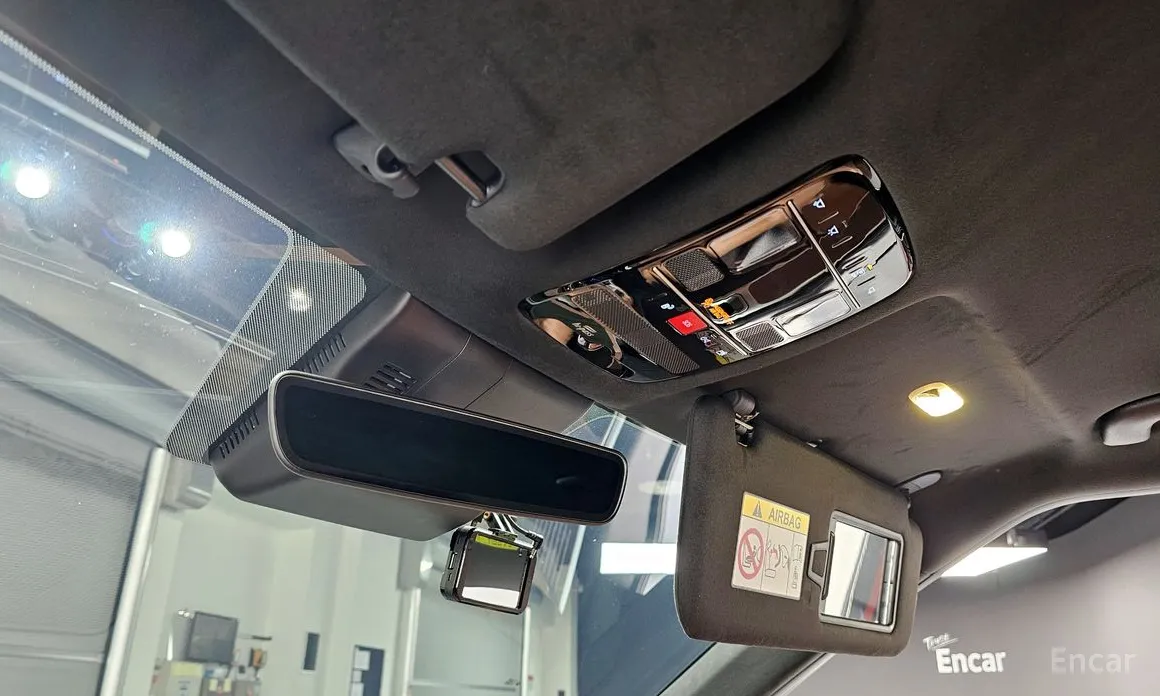 Фото 17 - Hyundai Santa Fe