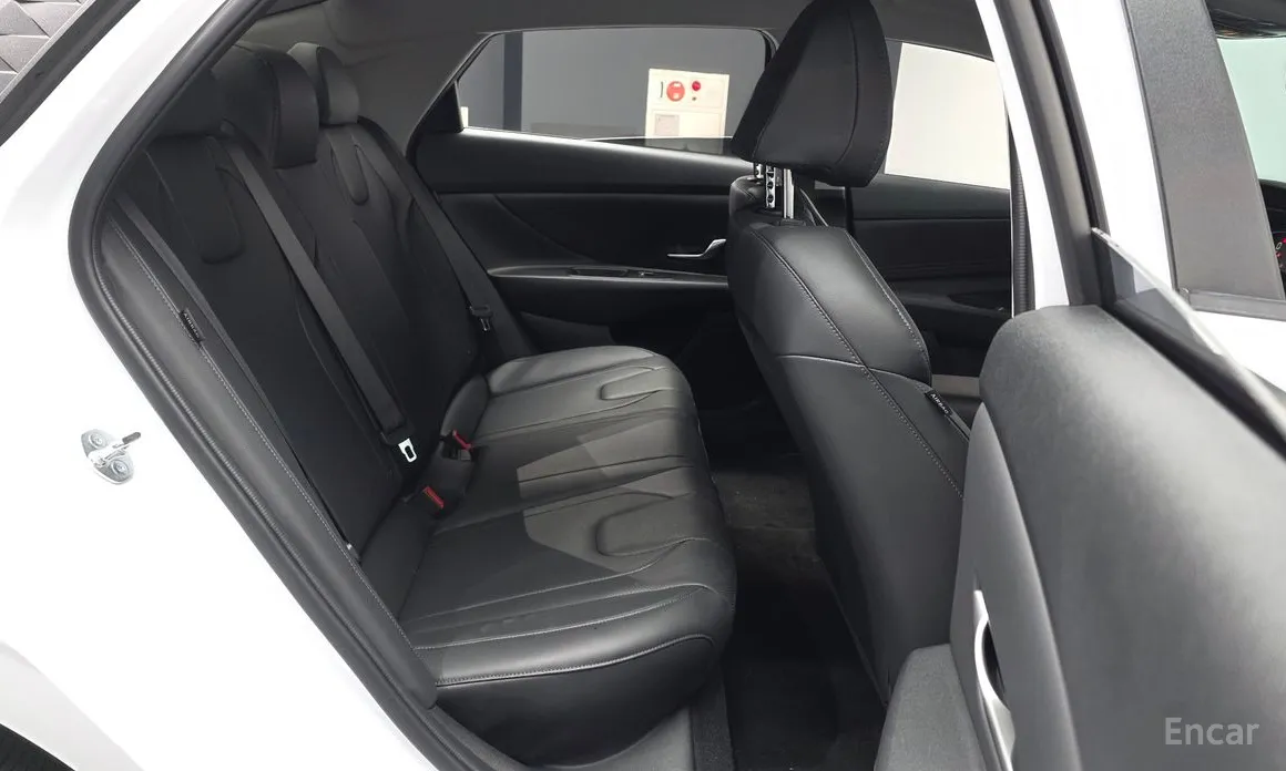 Фото 12 - Hyundai Avante