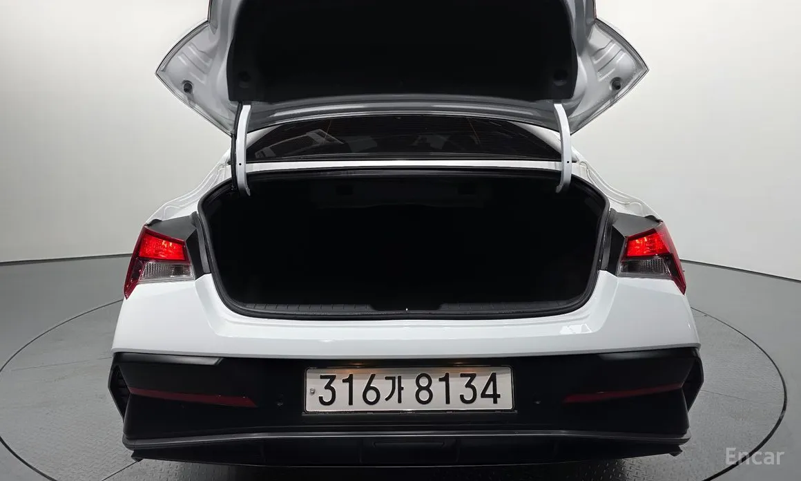 Фото 20 - Hyundai Avante