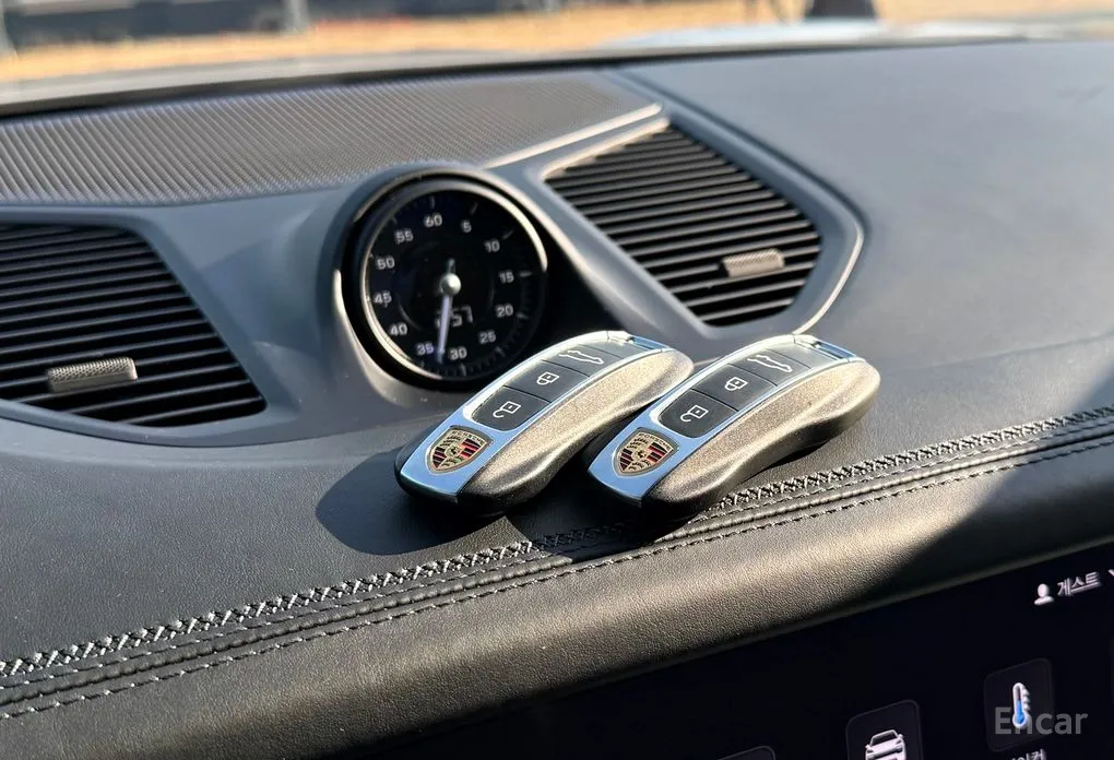 Фото 16 - Porsche Cayenne