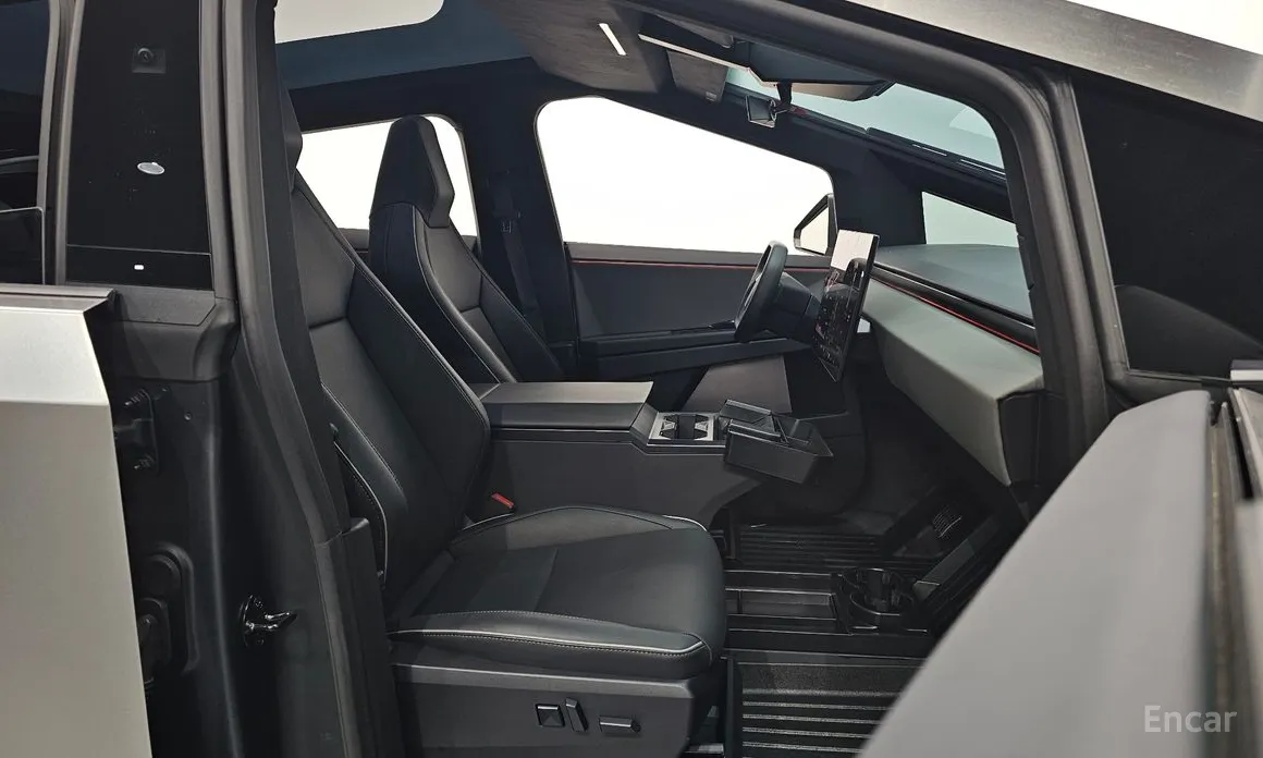 Фото 10 - Tesla Cybertruck