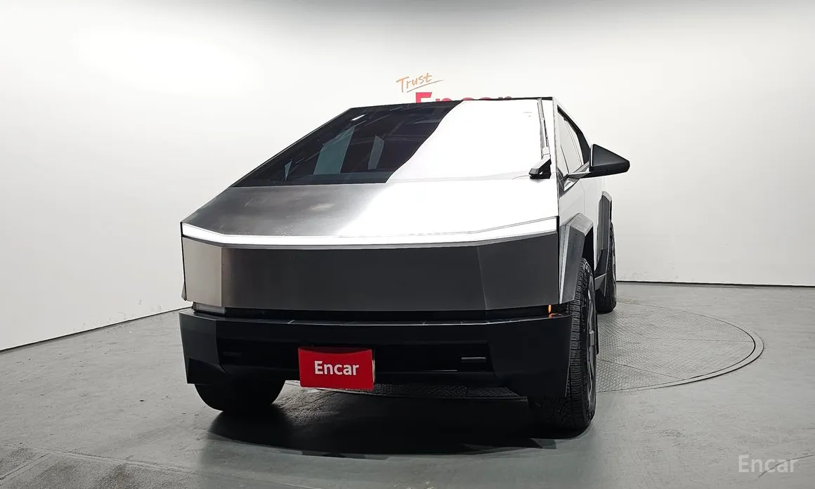 Фото 3 - Tesla Cybertruck