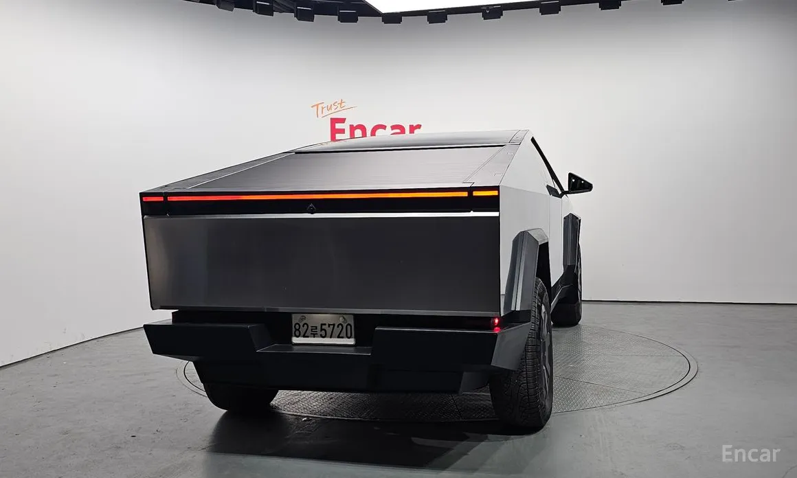 Фото 4 - Tesla Cybertruck