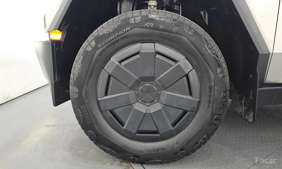 Фото 5 - Tesla Cybertruck