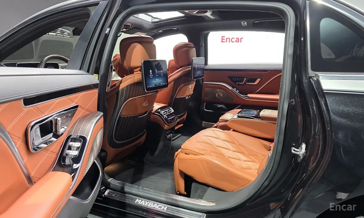 Фото 12 - Mercedes-Benz S-Class