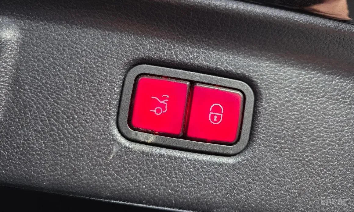 Фото 16 - Mercedes-Benz S-Class