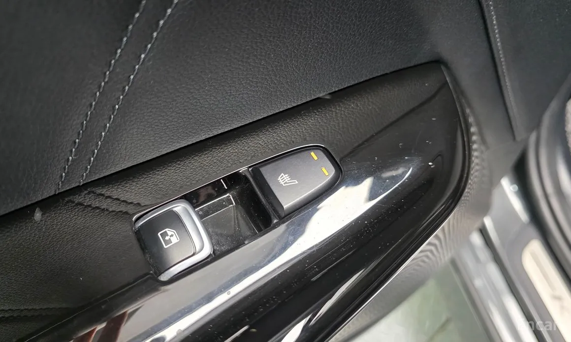 Фото 18 - Kia K5