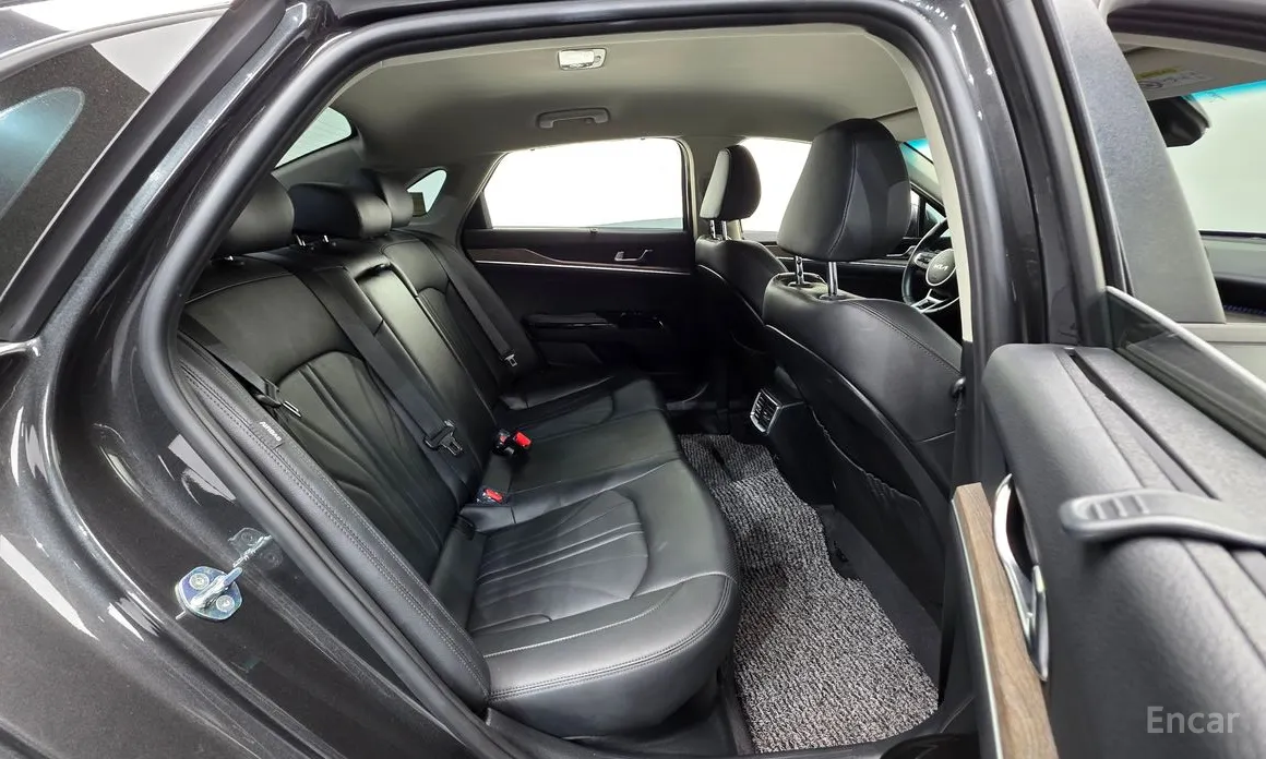 Фото 19 - Kia K5