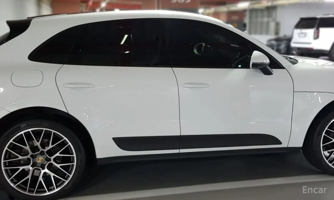 Фото 3 - Porsche Macan