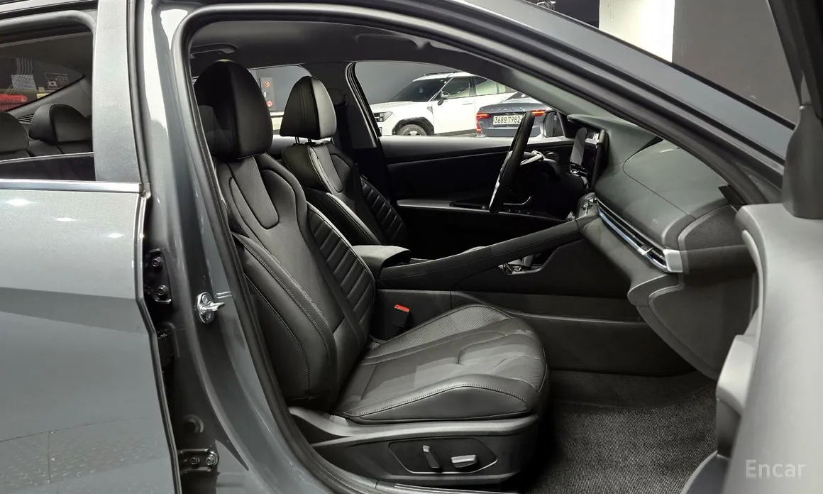 Photo 10 - Hyundai Avante