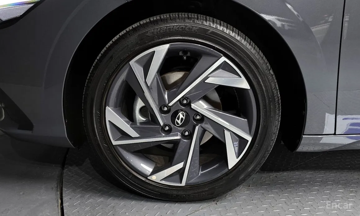 Photo 5 - Hyundai Avante