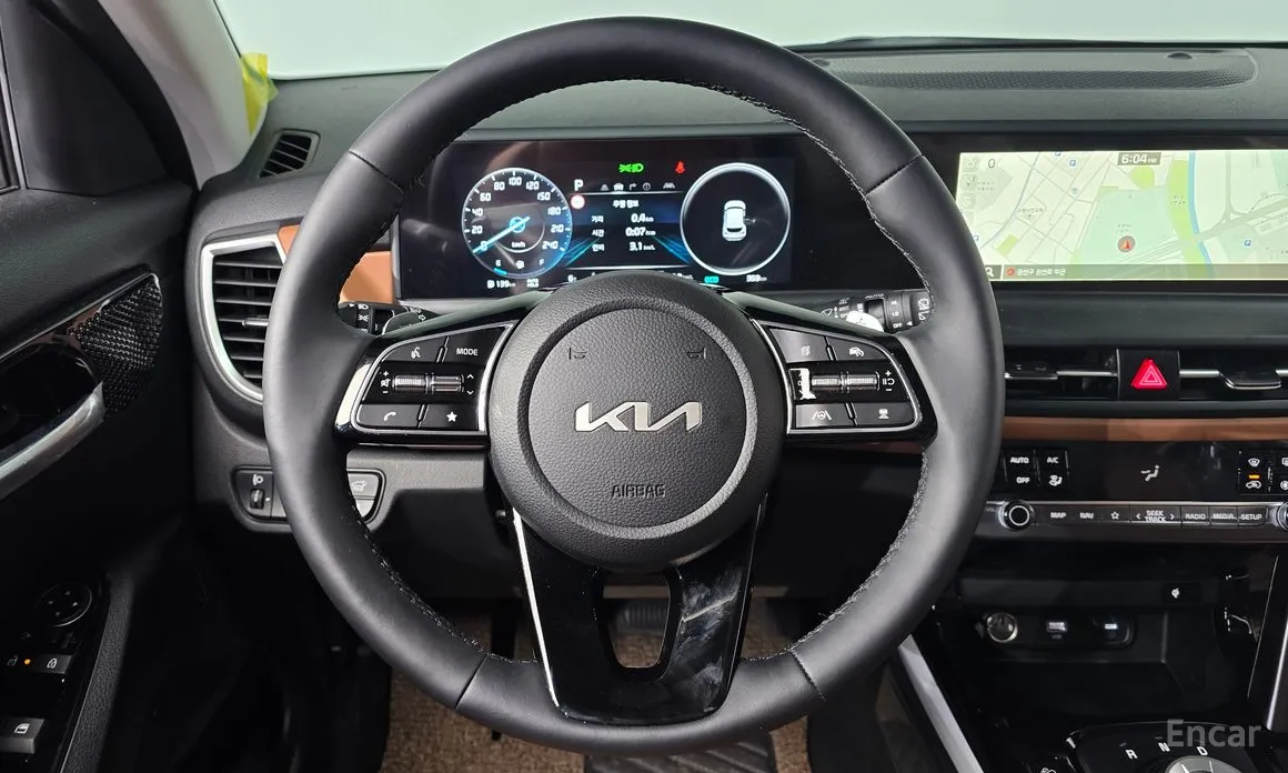 Фото 13 - Kia Seltos