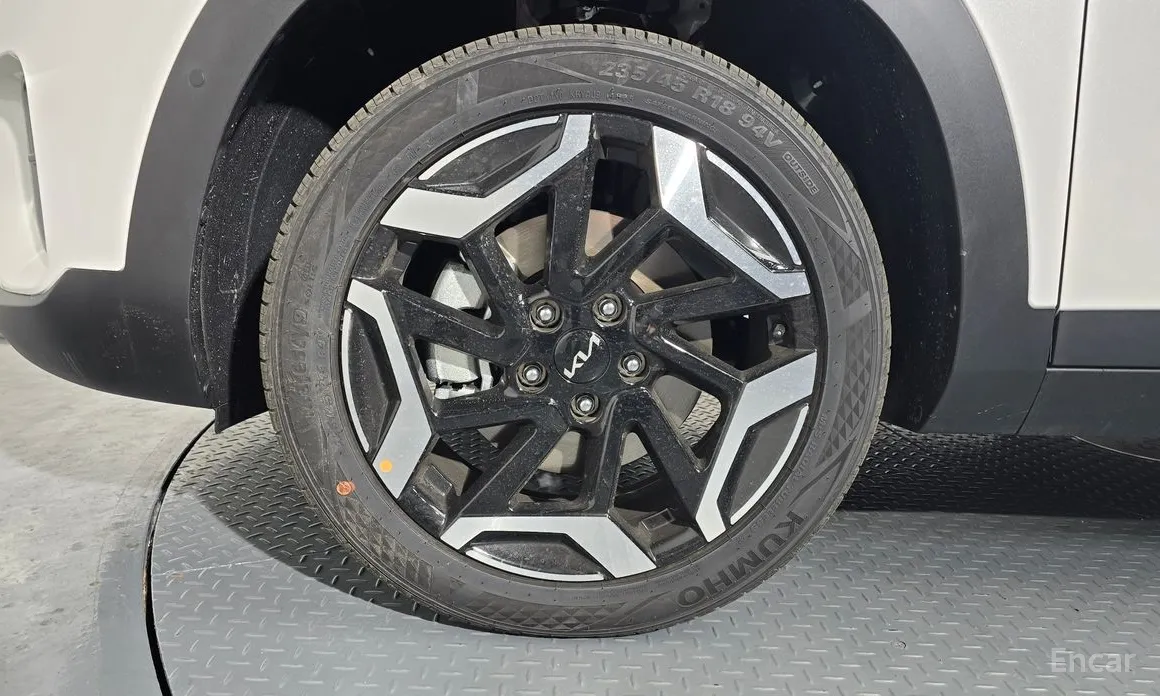 Фото 5 - Kia Seltos