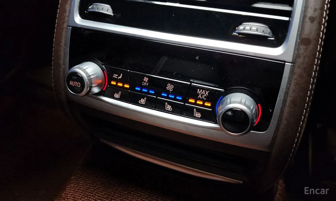 Фото 19 - BMW 7 Series