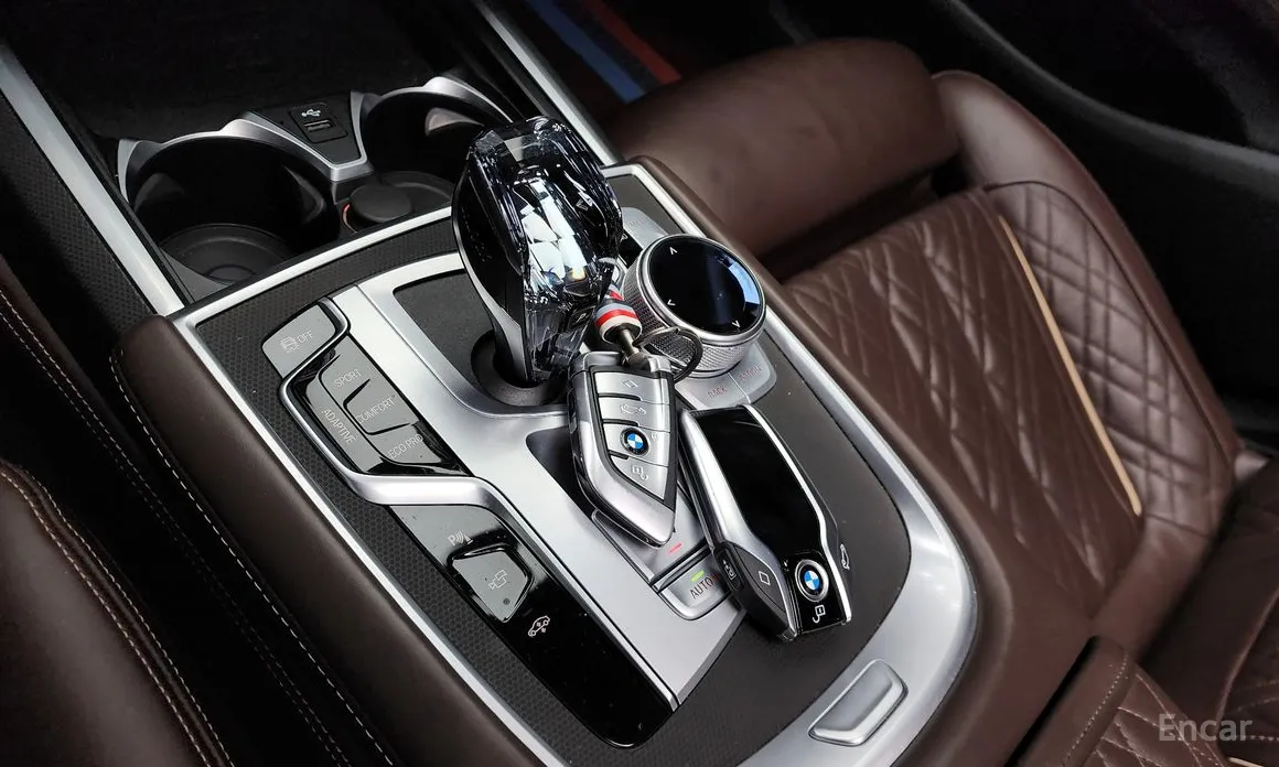 Фото 9 - BMW 7 Series