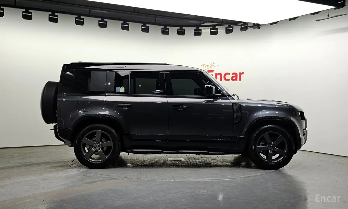 Фото 6 - Land Rover Defender