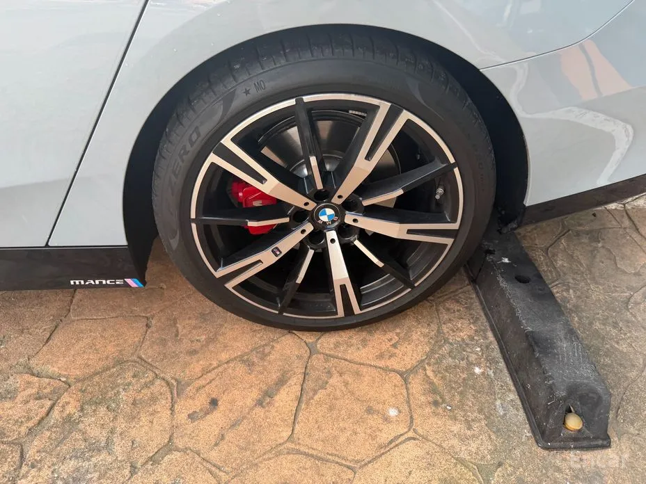 Фото 12 - BMW 5 Series