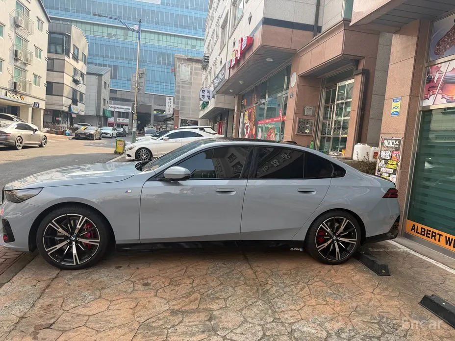 Фото 5 - BMW 5 Series