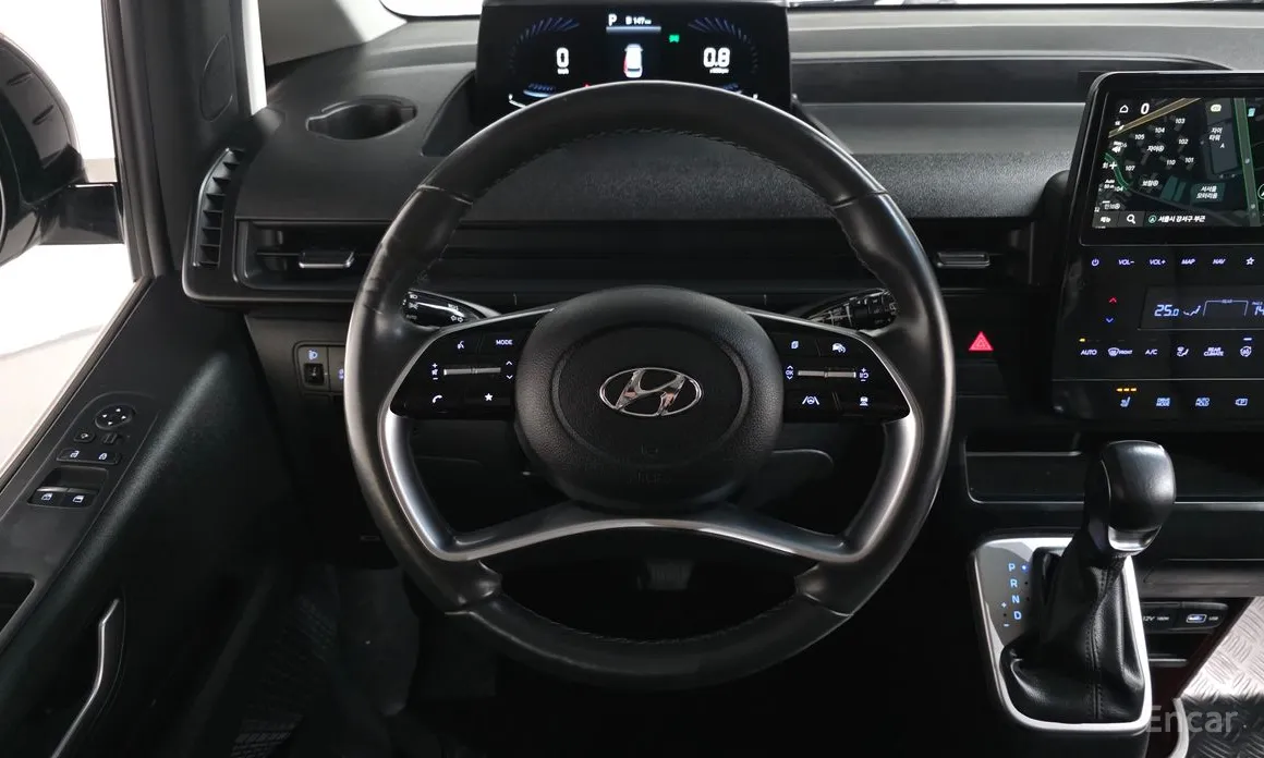 Фото 15 - Hyundai Staria