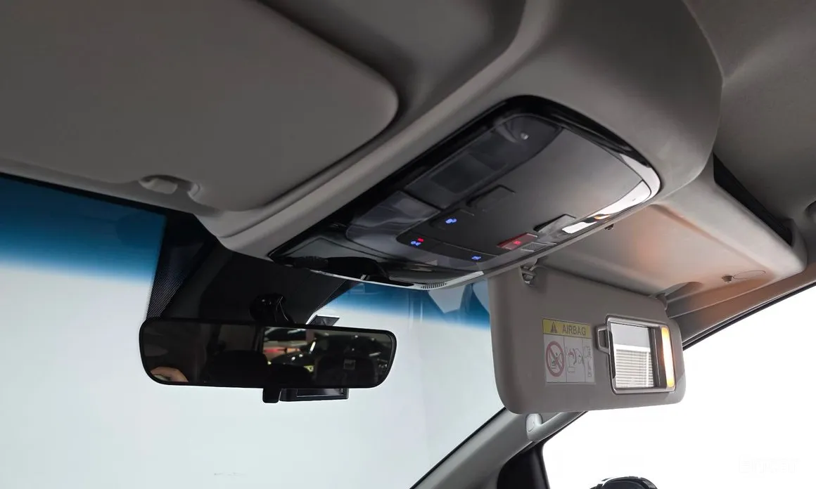 Фото 18 - Hyundai Staria