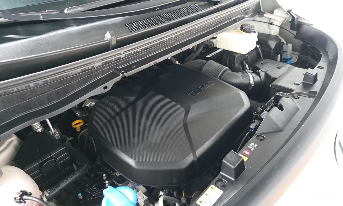 Фото 6 - Hyundai Staria