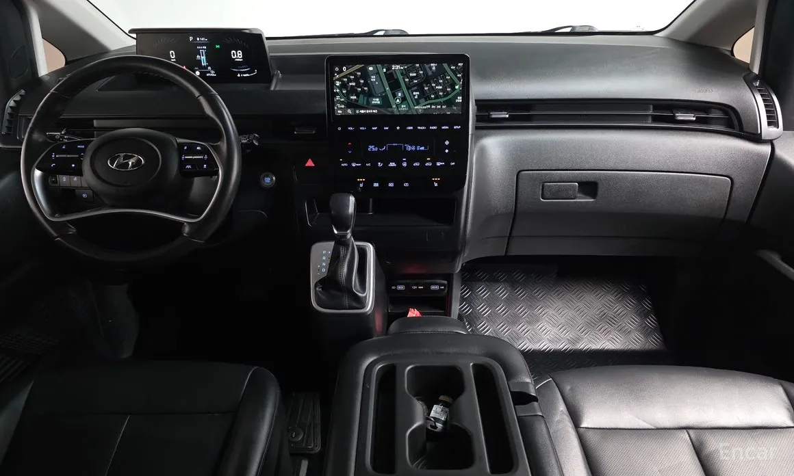 Фото 7 - Hyundai Staria