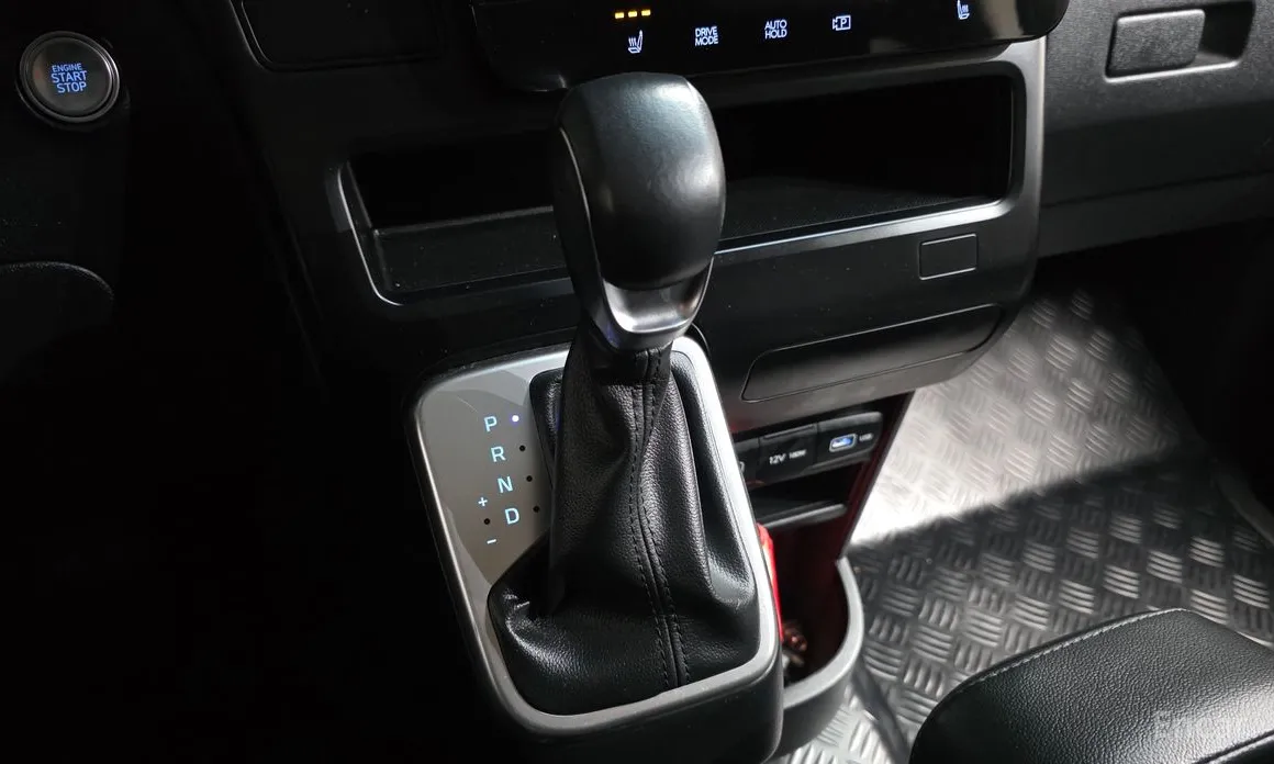 Фото 9 - Hyundai Staria