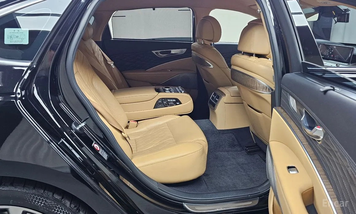 Фото 12 - Kia K9