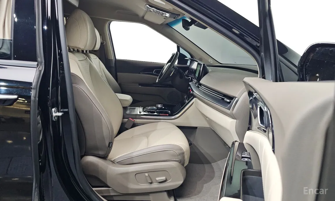 Фото 11 - Kia Carnival