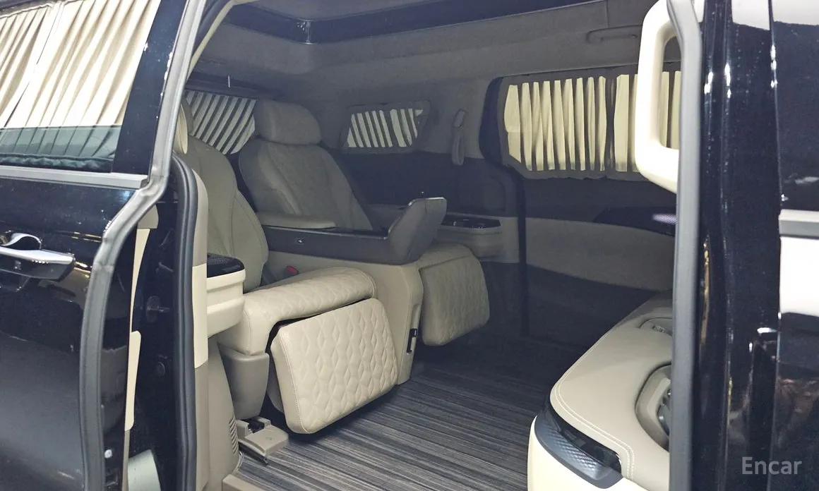 Фото 12 - Kia Carnival