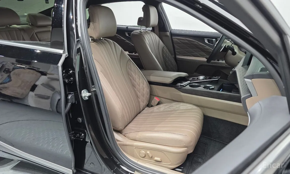 Фото 10 - Kia K8