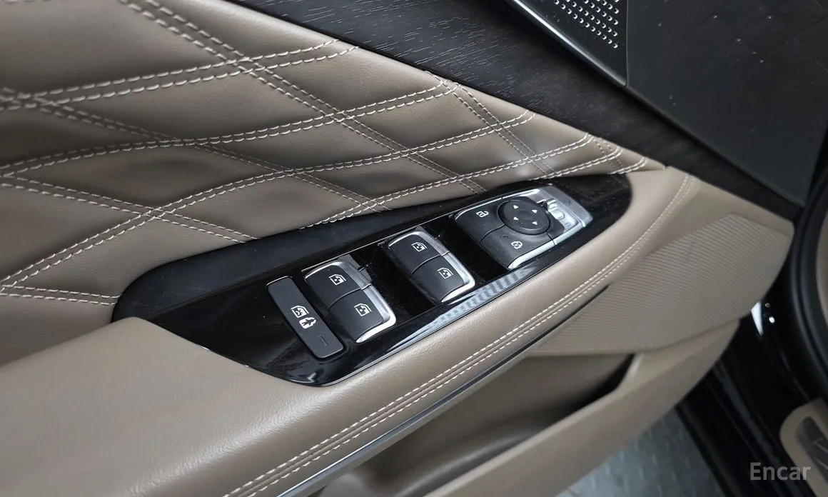 Фото 16 - Kia K8