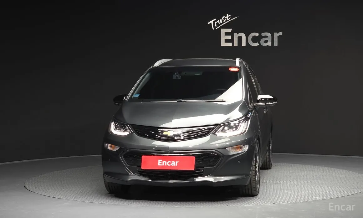 Фото 3 - Chevrolet Bolt EV