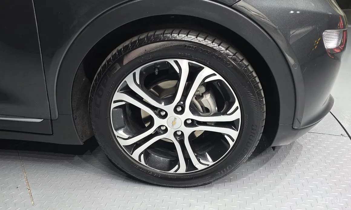 Фото 5 - Chevrolet Bolt EV