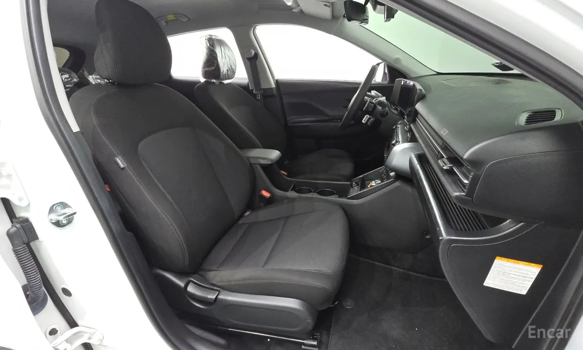 Фото 11 - Hyundai Kona