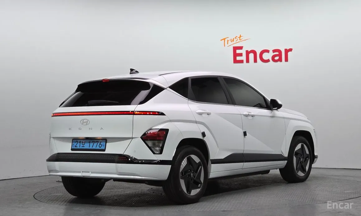 Фото 2 - Hyundai Kona