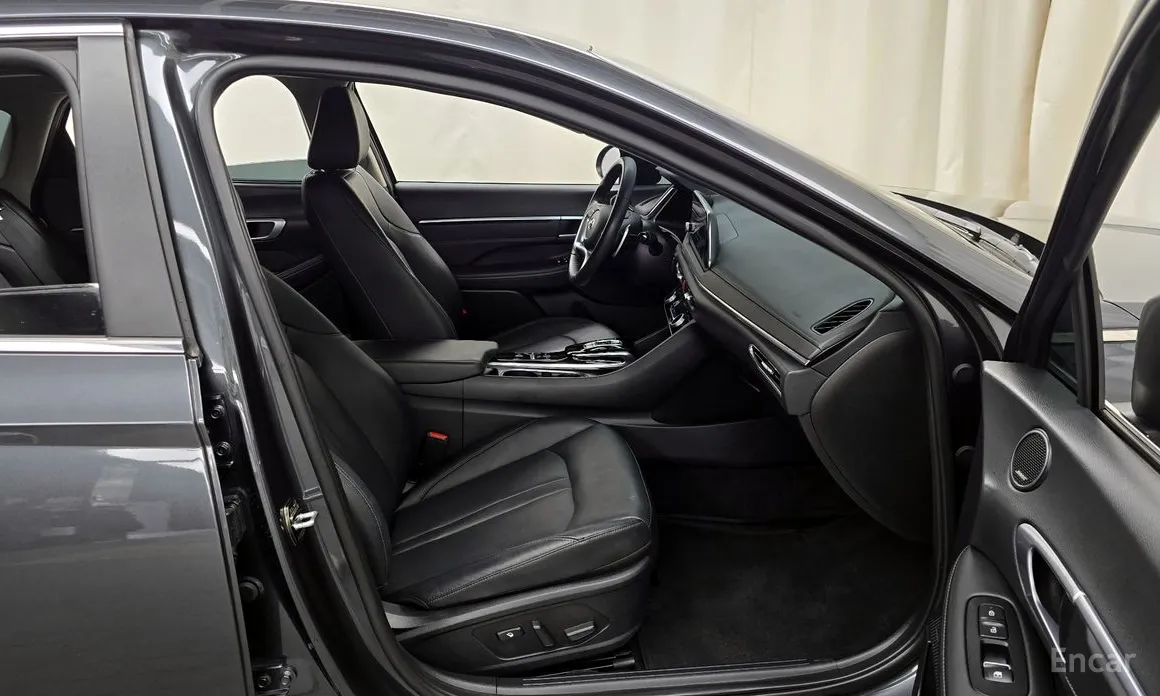 Фото 11 - Hyundai Sonata