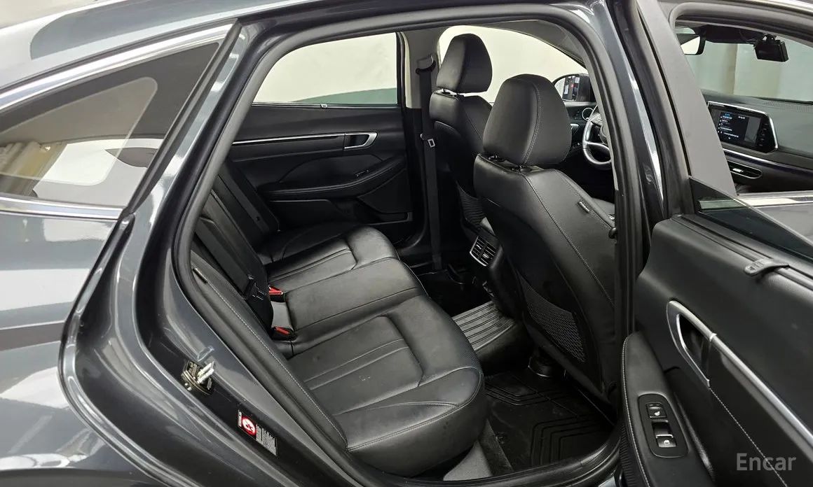 Фото 12 - Hyundai Sonata