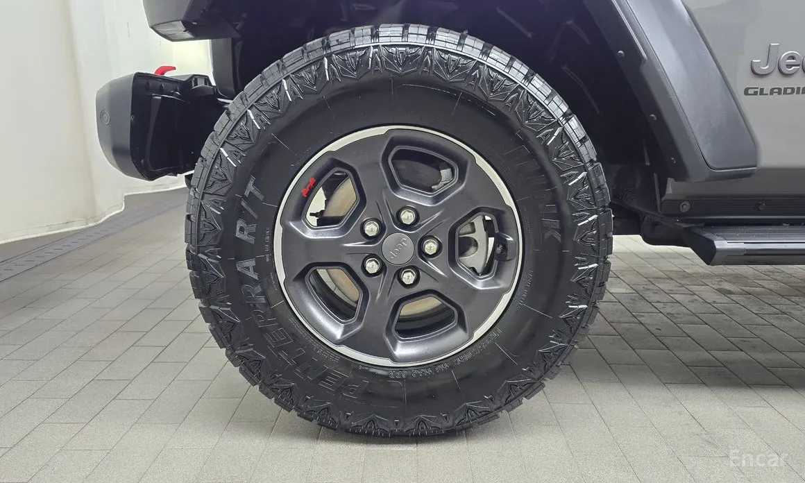 Фото 5 - Jeep Gladiator