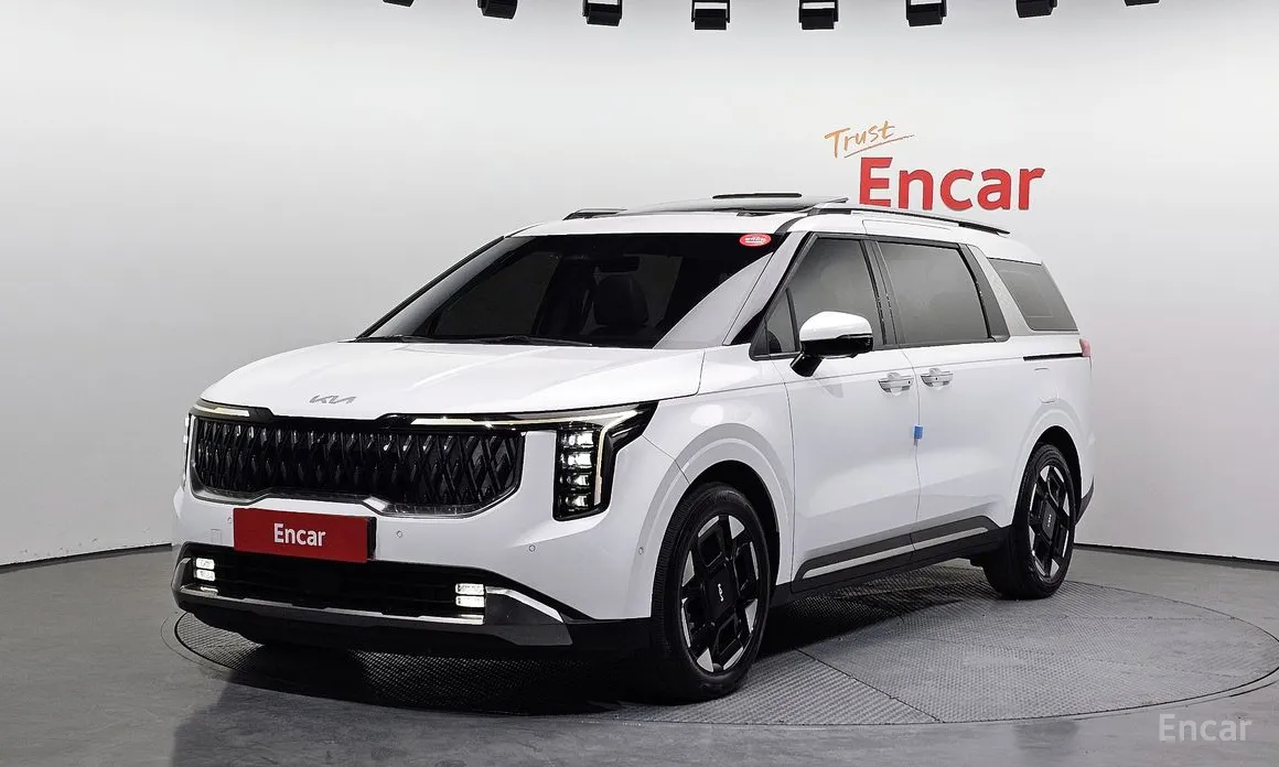 Фото 1 - Kia Carnival