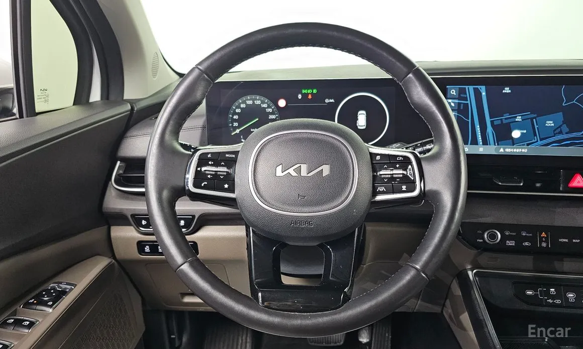 Фото 14 - Kia Carnival