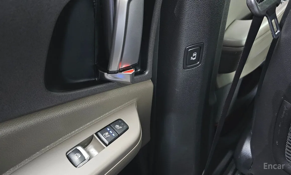 Фото 18 - Kia Carnival