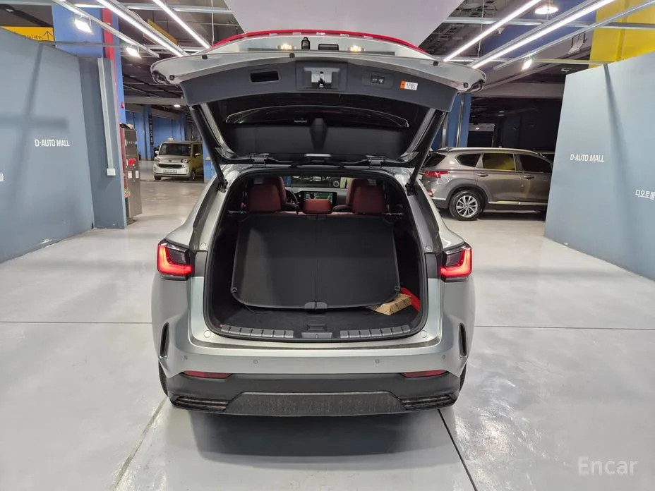 Фото 18 - Lexus NX